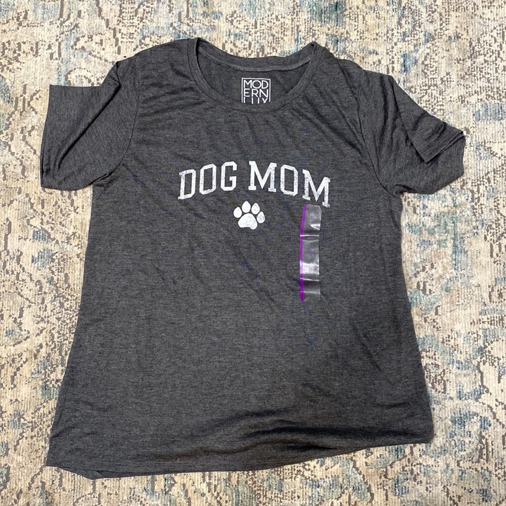 Dog Mom Tee